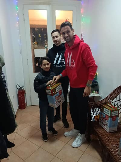 Фотографија из албума „Хуманитарна Помоћ“