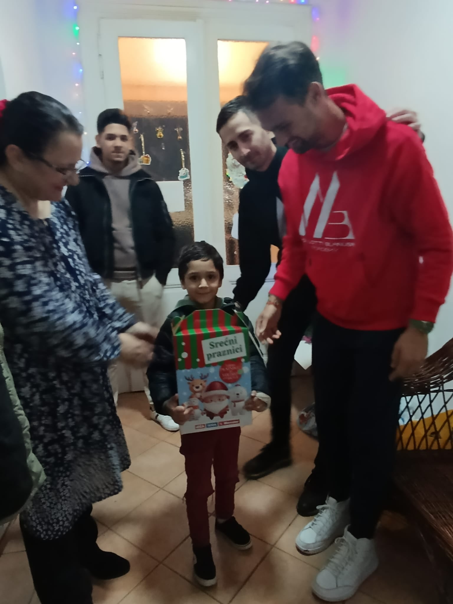 Хуманитарна Помоћ - фотографија 22